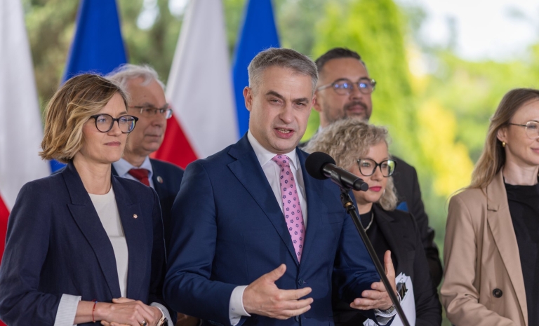 Lewica po wyborach i w rządzie z wotum zaufania